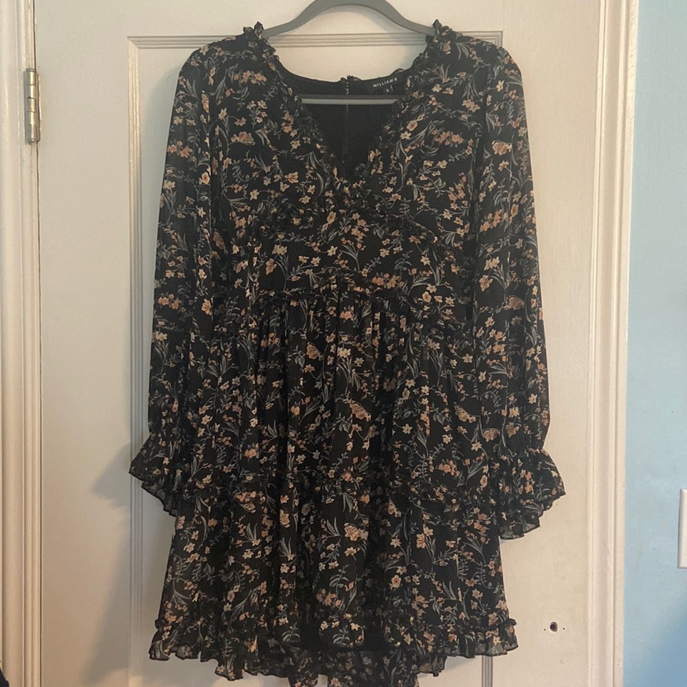 Small long sleeved flower print cocktail dress